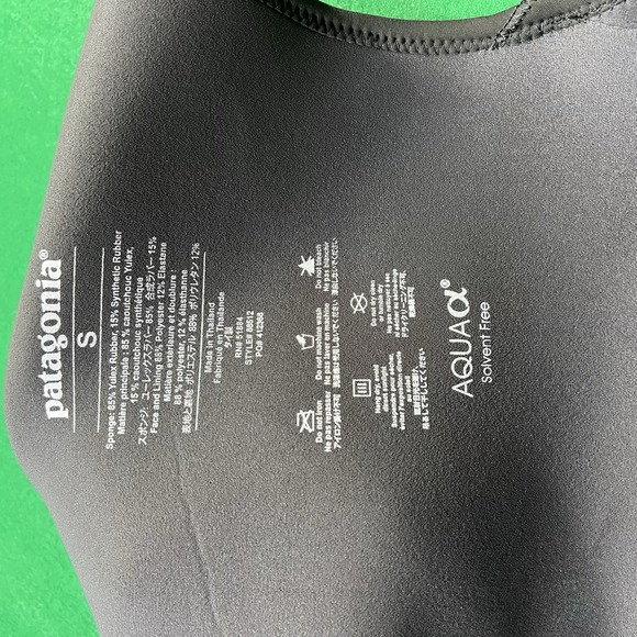 Patagonia Yulex Water Heater Hooded Vest Style 88512 Black Unisex Size Small - Picture 9 of 12